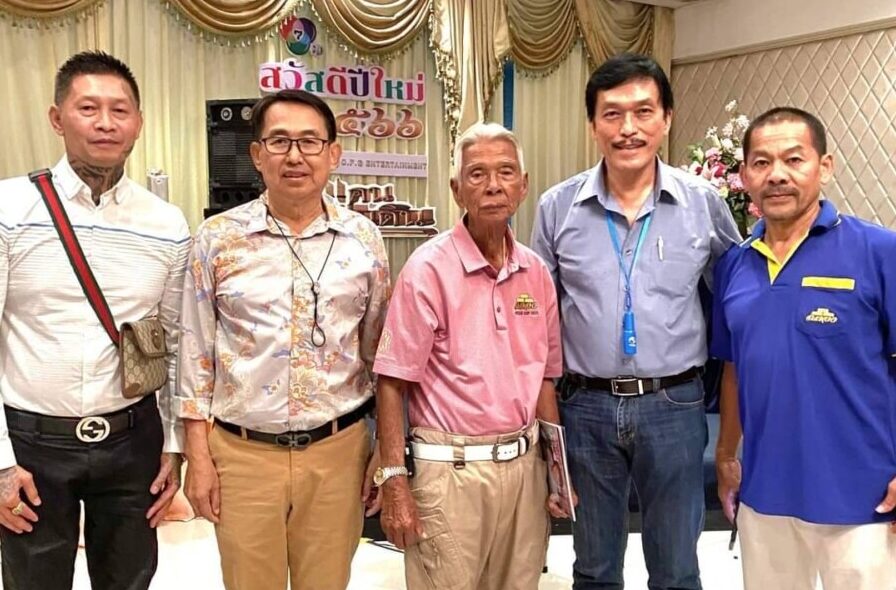 4076AD15-5000-40F1-B7E3-196330869CCD